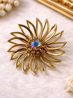 Vintage Sarah Coventry Gold-Tone Sunflower Brooch With Aurora Borealis Rhineston